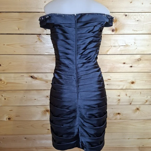 Adrianna Papell Evening Off Shoulder Navy Cocktail Wedding Bridesmaid Dress - Picture 6 of 11